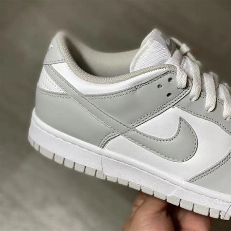 nike dunks women price